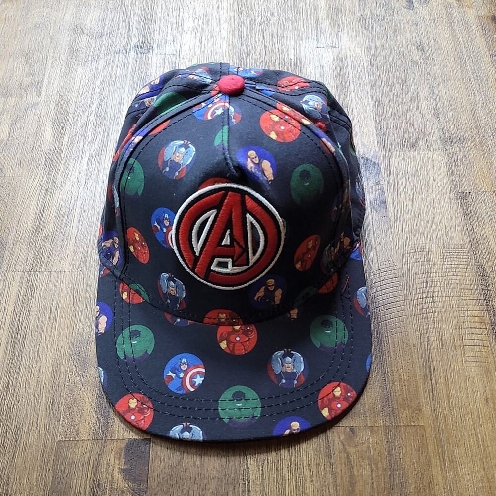 Marvel The Avengers Assemble Team Snapback Hat Cap Pre-owned